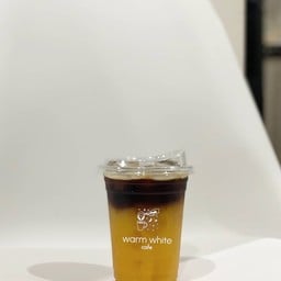 Warm White cafe’