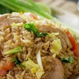 ข้าวผัดหมู