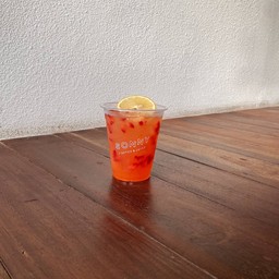 Fresh Strawberry Yuzu Lemon