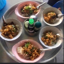 ข้าวต้มทรงเครื่อง 2 อย่าง เลือกเนื้อสัตว์