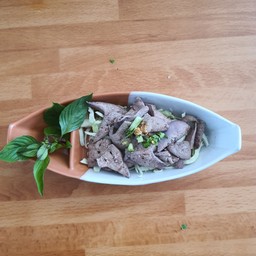 ตับหมูลวกจิ้ม