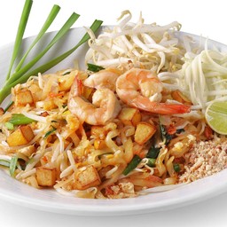 ผัดไทยกุ้งสดทรงเครื่อง