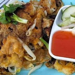 หอยทอด ผัดไทย  Halal Food หาดใหญ่