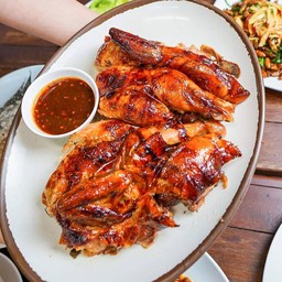 ไก่หมุนละมุนลิ้นศรีราชา ศรีราชา