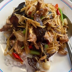 ข้าวต้มปลาครัวลุงช้าง+ข้าวปลาแกะ