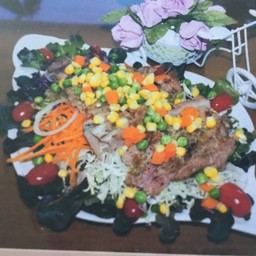 ยำสเต็กหมู พริกไทยดำ