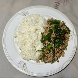 กระเพราโคตรคุ้ม&ไก่ทอดวิ้งแซบ