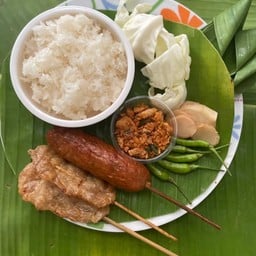 ร้านข้าวเหนียวแหนมปิ้ง