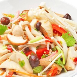 ยำเห็ดรวมใส้กรอก+ปูอัด+หมูยอ