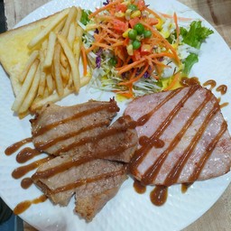 สเต็กเนื้อ-แฮม