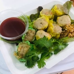 ขนมจีบหมู + ขนมจีบหมูห่อสาหร่าย 8 ลูก