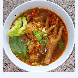 ก๋วยเตี๋ยวไก่มะระ จรัญ 13