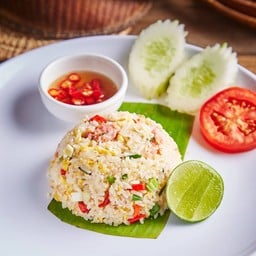 ข้าวผัดแหนม