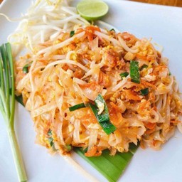 ผัดไทยแหนม