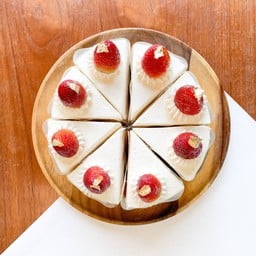 STRAWBERRY SHORTCAKE