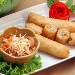 ปอเปิ๊ยะทอด ไส้หมูย่างเจ