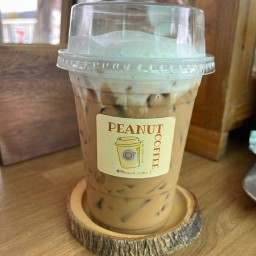 PEANUT COFFEE กาแฟสด นมสด ขนมปังปิ้ง ครัฟเฟิล 1
