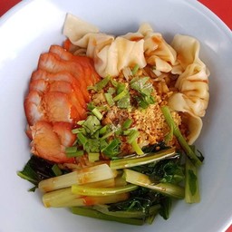 บะหมี่เกี๊ยวหมูแดง ต้มยำ แห้ง