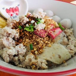 เซียนเตี๋ยว & ขนมจีบต้มคุณโอ๋