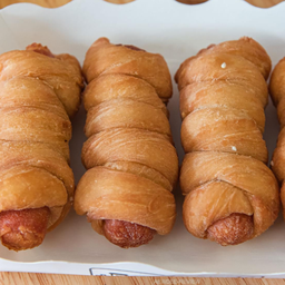 โก๋พันไส้กรอกหนังไก่กรอบ