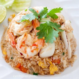 ข้าวผัดทะเล