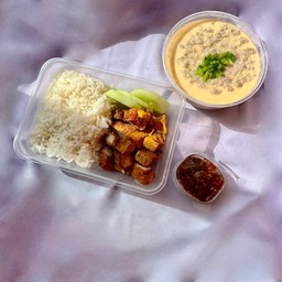 หมูสามชั้นทอดน้ำปลาราดข้าว+ไข่ตุ๋น