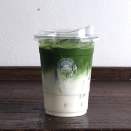 มัทฉะลาเต้ เย็น Iced Matcha Latte