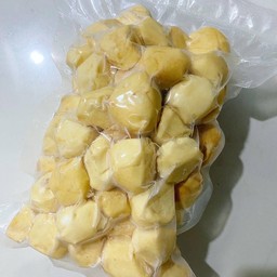 ลูกชิ้นเต้าหู้หมู 1 กิโลกรัม (ยังไม่ปิ้ง)
