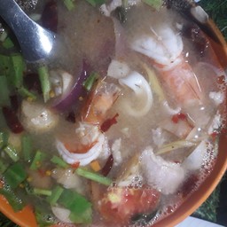 ต้มยำทะเลน้ำใส