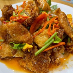 ยำไข่ดาว