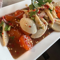 ยำไก่ยอ ไข่แดง