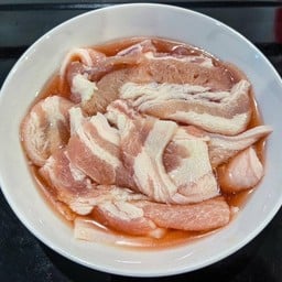 หมูสามชั้น(ถ้วย)