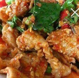 ผัดเผ็ดหมูป่าราดข้าว