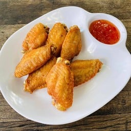ปีกไก่สีทอง