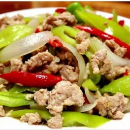 ครัวคุณต้อม ตามสั่ง ขนมจีนน้ำกระทิไก่