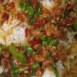 ผลไม้สดยันดึก เอื้ออาทรหัวรอ