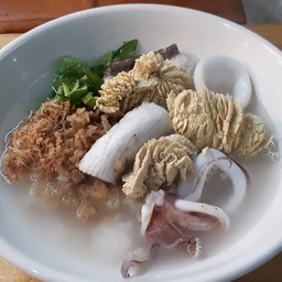 ข้าวต้มปลา+ไข่ปลา+หมึกสด