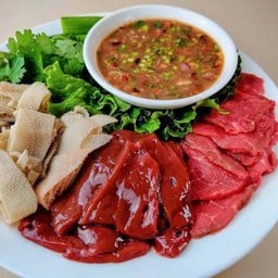 ร้านลาบเจ๊พรเจ้าเก่า