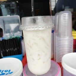 ลูกชิ้นทอดรวมใส่ใจ