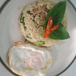 ข้าวผัดเขียวหวานไก่