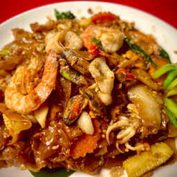 ผัดซีอิ๋วทะเล