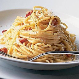 Spaghetti carbonara Yan sauce (อิ่มจนนอนเเน่นอน)