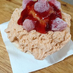 ชาไทยสตรอเบอรี่ลาวา