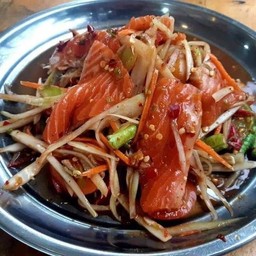 ตำแซลมอน