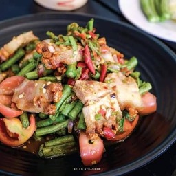 ตำถั่วหมูกรอบ