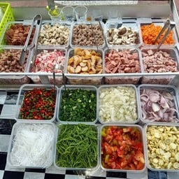 ไข่เจียวบุฟเฟ่ ลุงหนวด(เวชศาสตร์เขตร้อน)