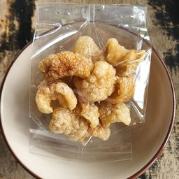 แคปหมูติดมัน