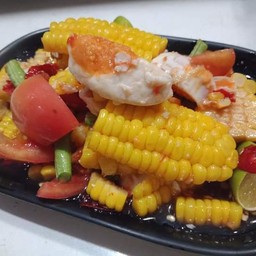 ตำไทยข้าวโพดไข่เค็ม