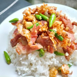 ร้านพริกเเกง ถนนกลางเมือง