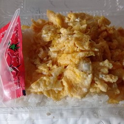 ข้าวไข่ขยี้